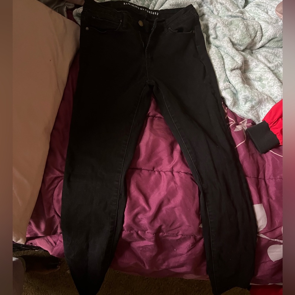 I’m selling a black pair of jeans that are from the brand Articles Of Society